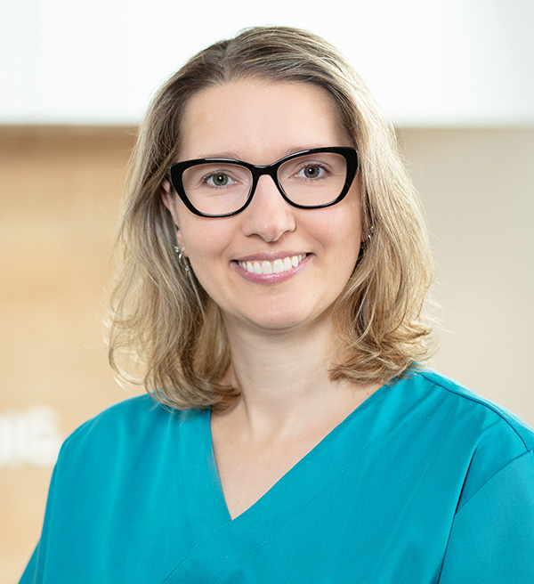 Melanie Schmidt – Zahnmedizinische Prophylaxeassistentin, Spezialisierung Guided Biofilm Therapy (GBT), Bleaching